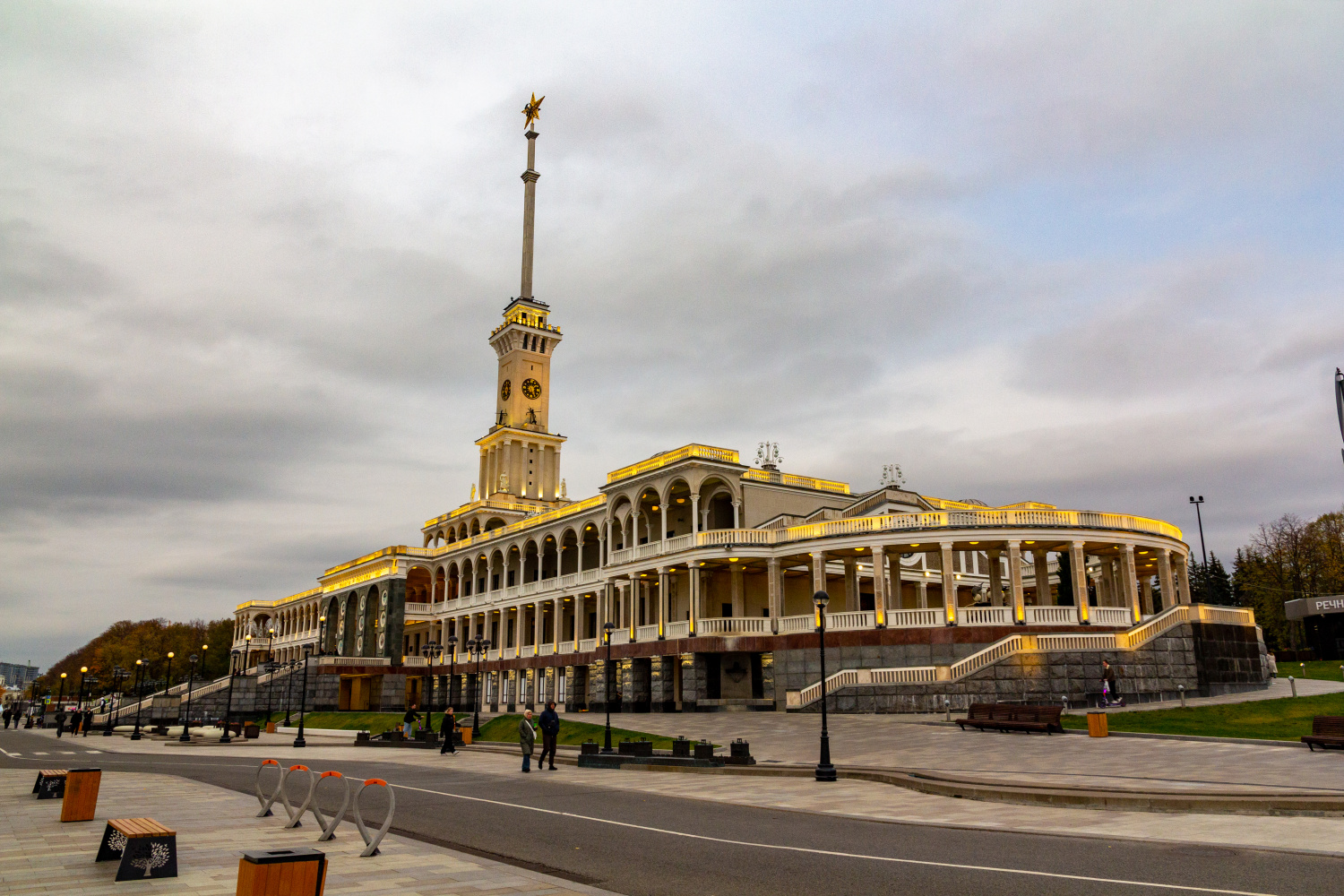 Moskau, Ленинградское шоссе, 51