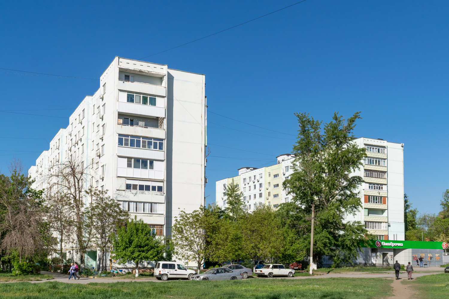 Новочеркасск, Улица Визирова, 2 / Транспортная улица, 3; Улица Визирова, 4