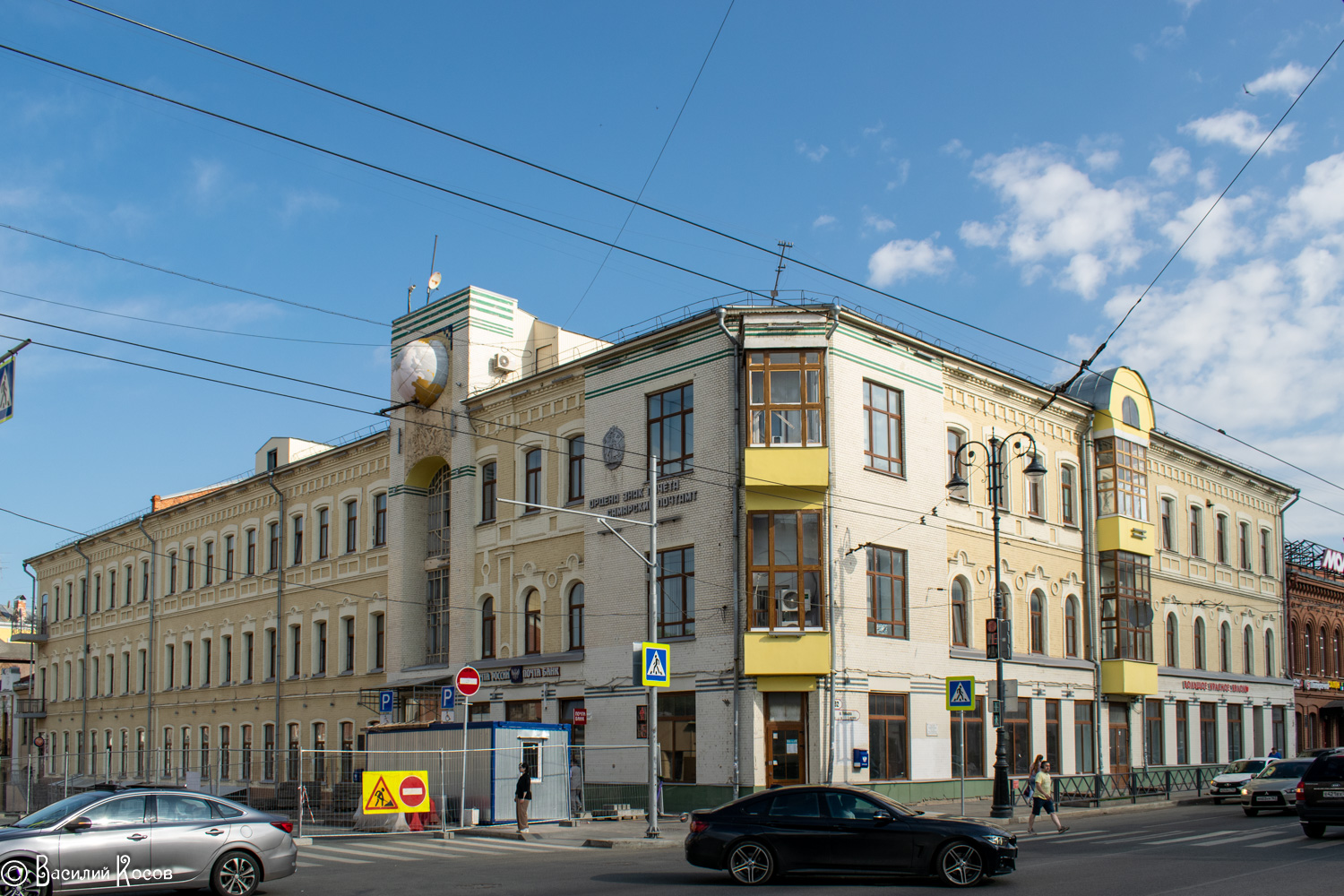 Samara, Ленинградская улица, 24 / Улица Куйбышева, 82