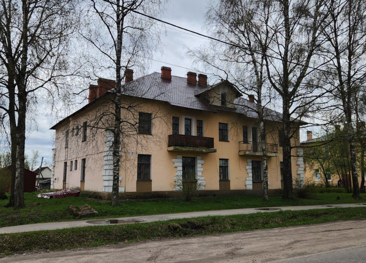 Любань, Улица Ленина, 16