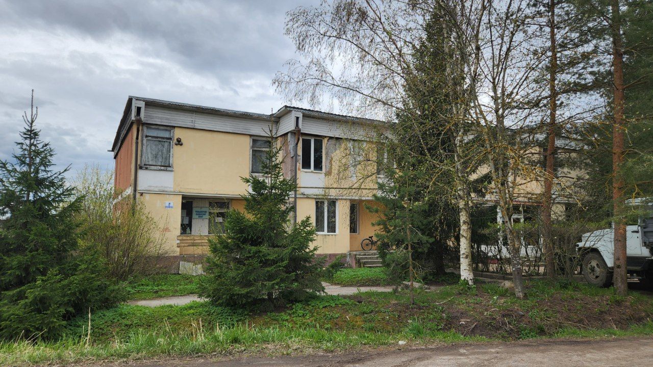 Тосненский район, прочие н. п., Любань, проспект Мельникова, 2