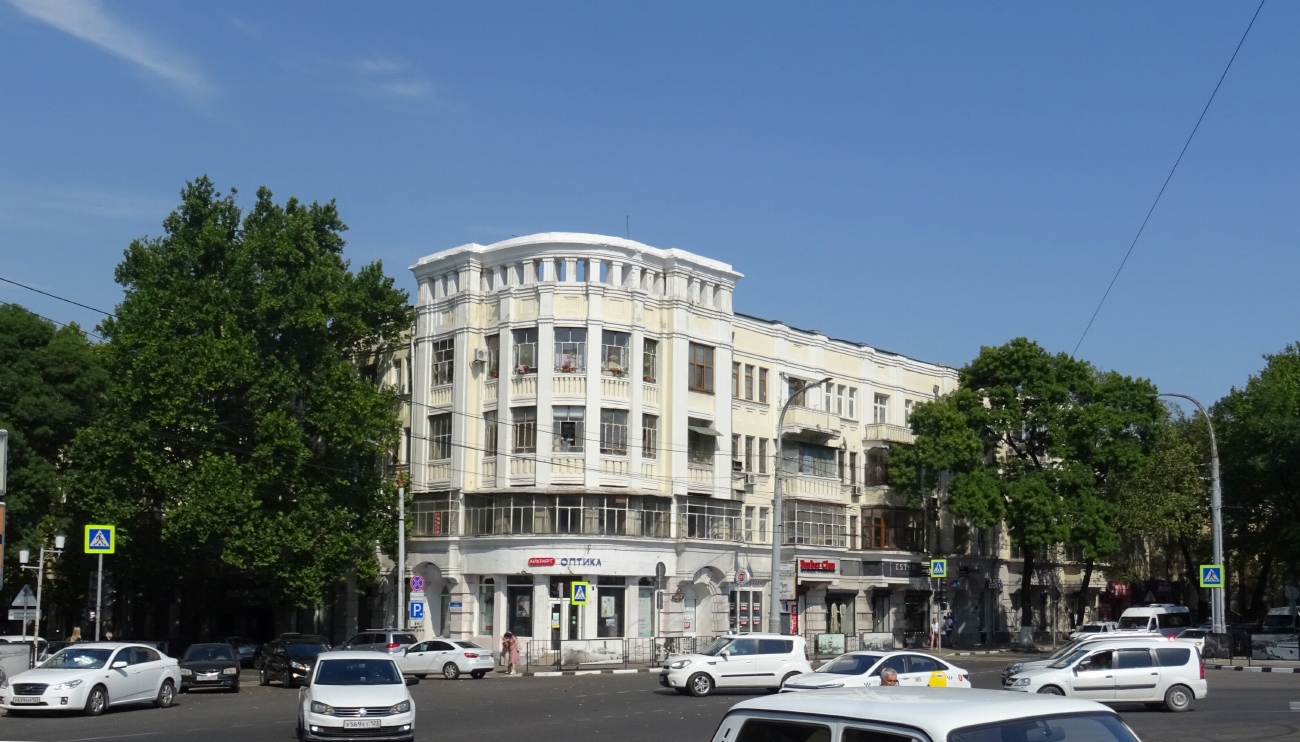 Новороссийск, Улица Советов, 34 / Улица Свободы, 6 / Улица Карла Маркса, 1