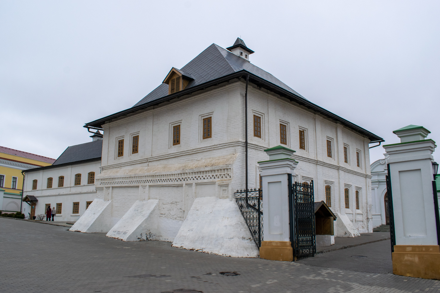 Casáin, Кремль, 9