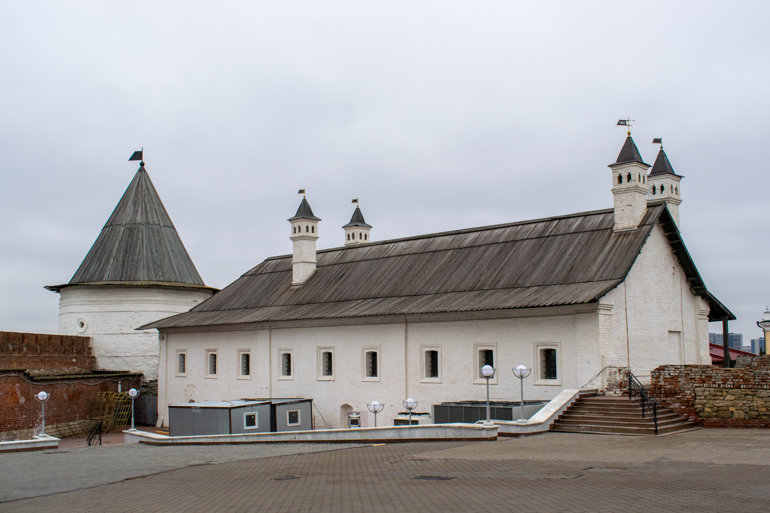 Kaasan, Кремль, Безымянная башня; Кремль, 16 корп. 2
