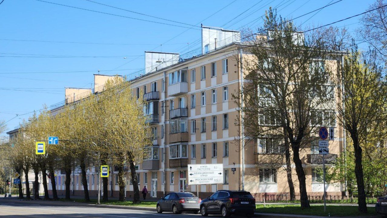 Санкт-Петербург, Улица Ленсовета, 16
