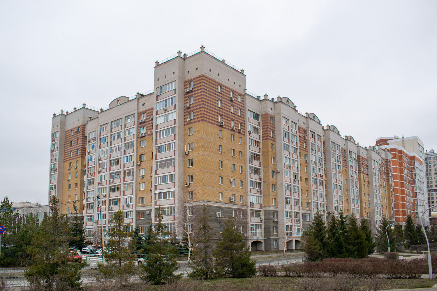 Казань, Улица Абсалямова, 13