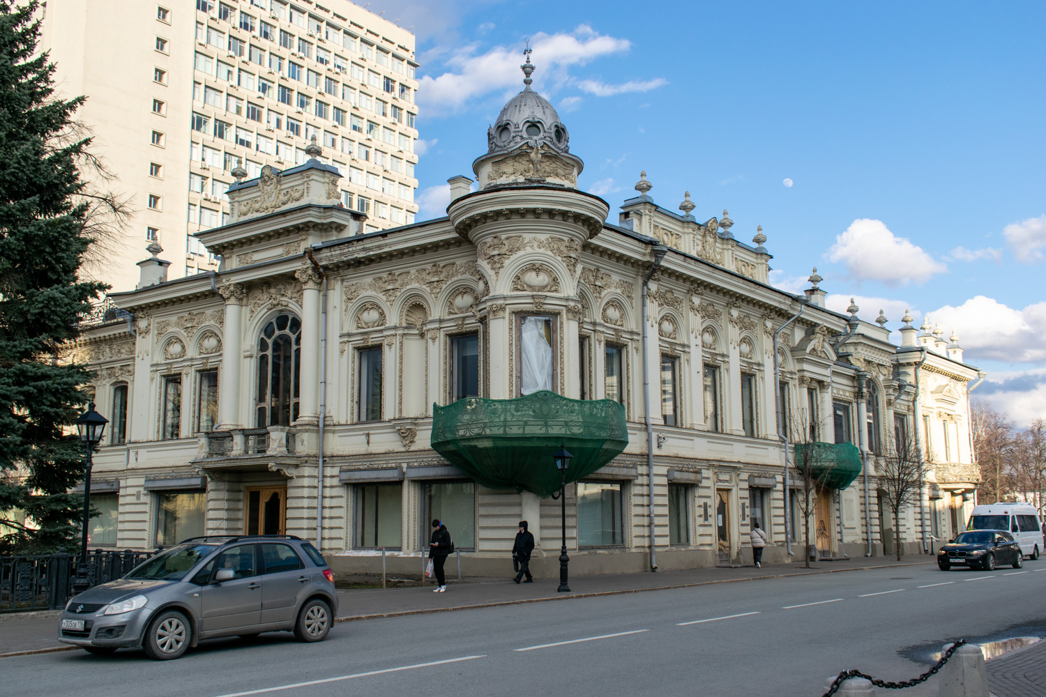 Казань, Кремлёвская улица, 33