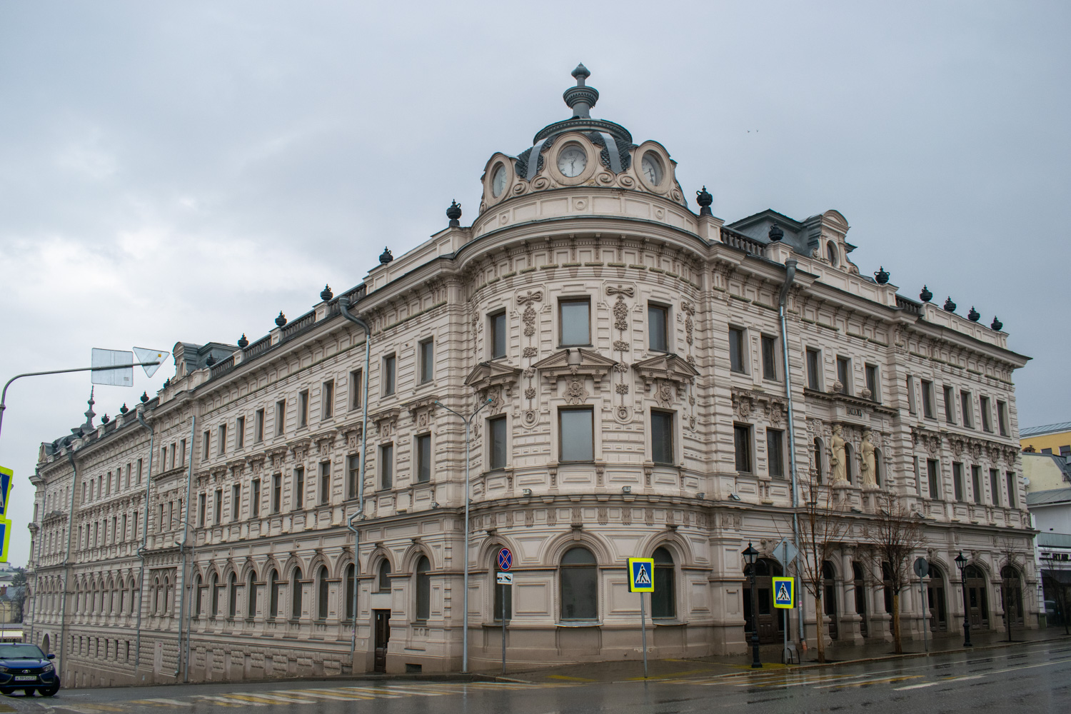 Kazań, Кремлёвская улица, 17 / Улица Мусы Джалиля, 22 / Улица Дзержинского, 14