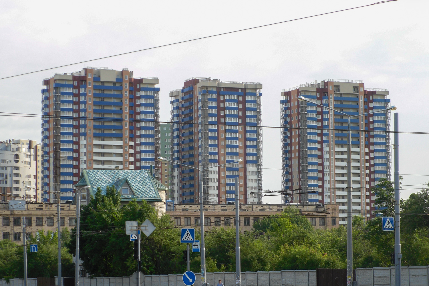 Харьков, Проспект Науки, 45/3 корп. 3; Проспект Науки, 45/3 корп. 2; Проспект Науки, 45/3 корп. 1