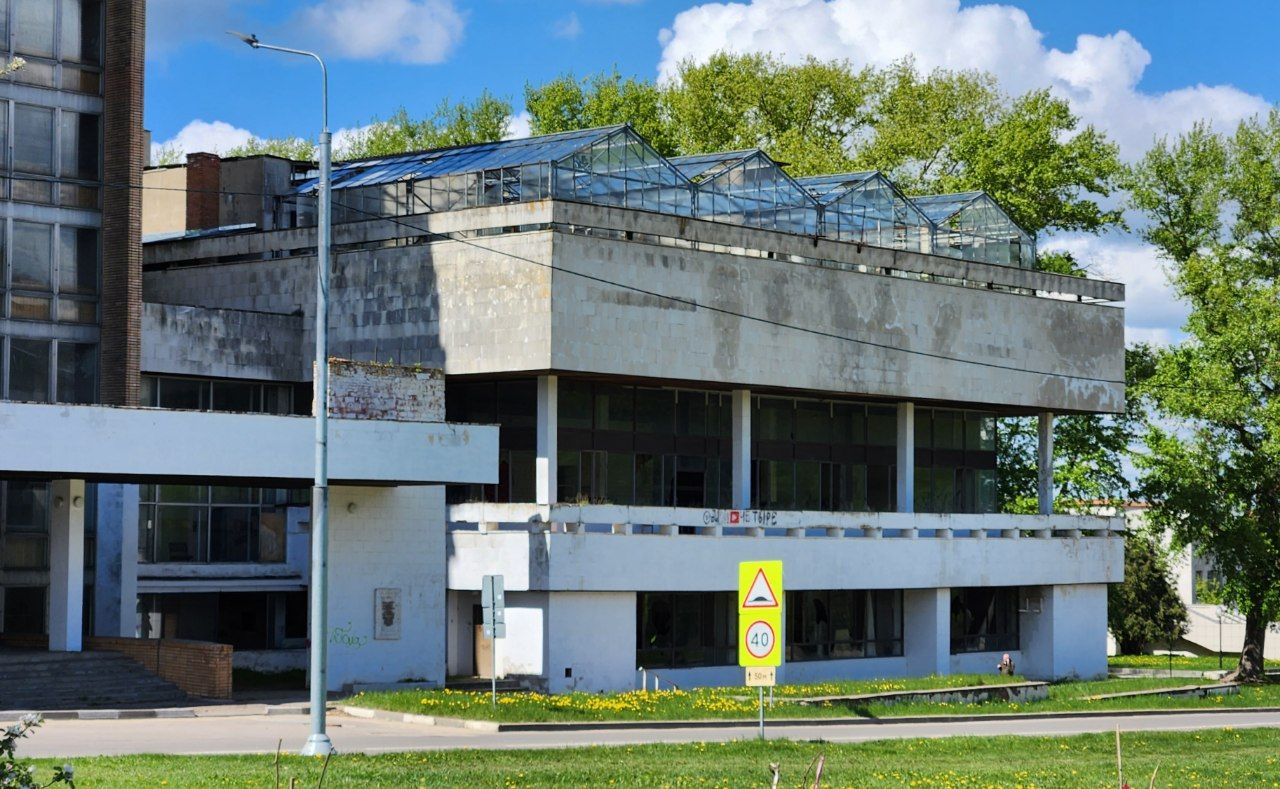 Пущино, Микрорайон АБ, 5б