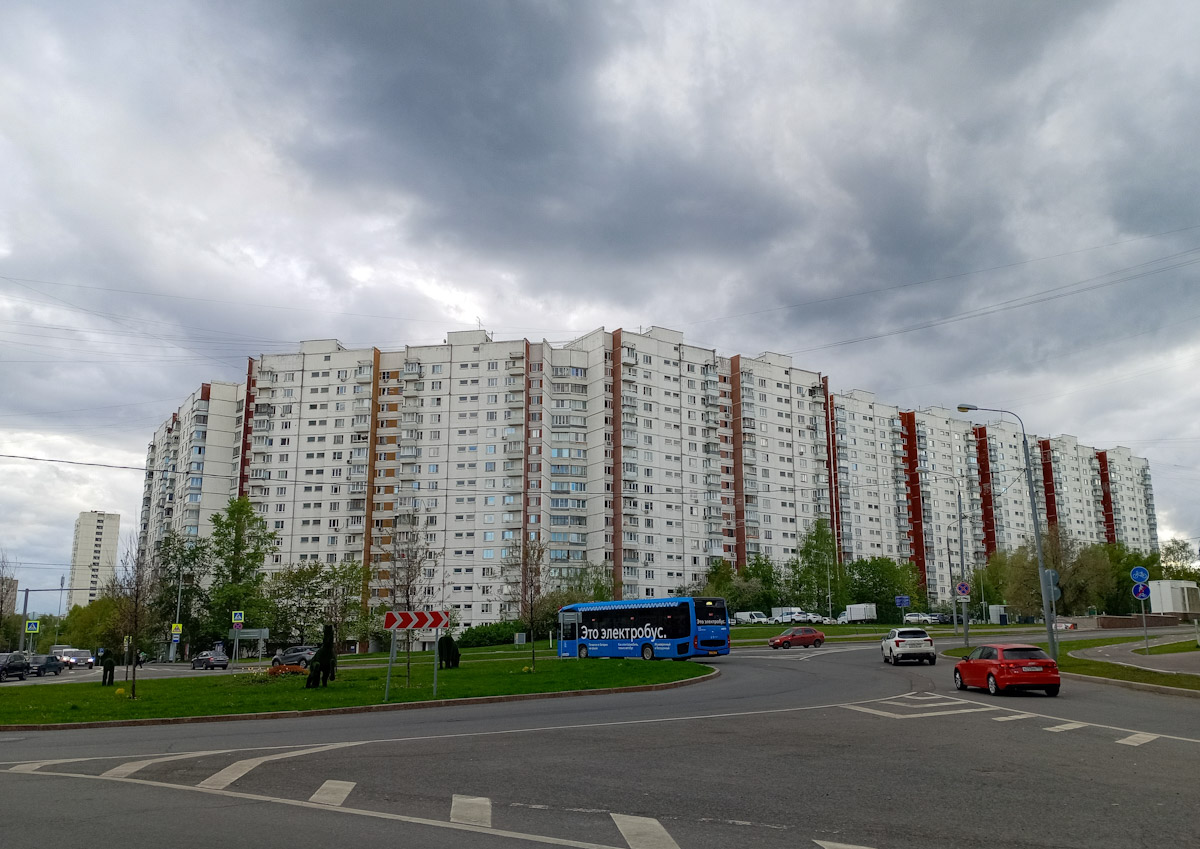 Москва, Улица Миклухо-Маклая, 38