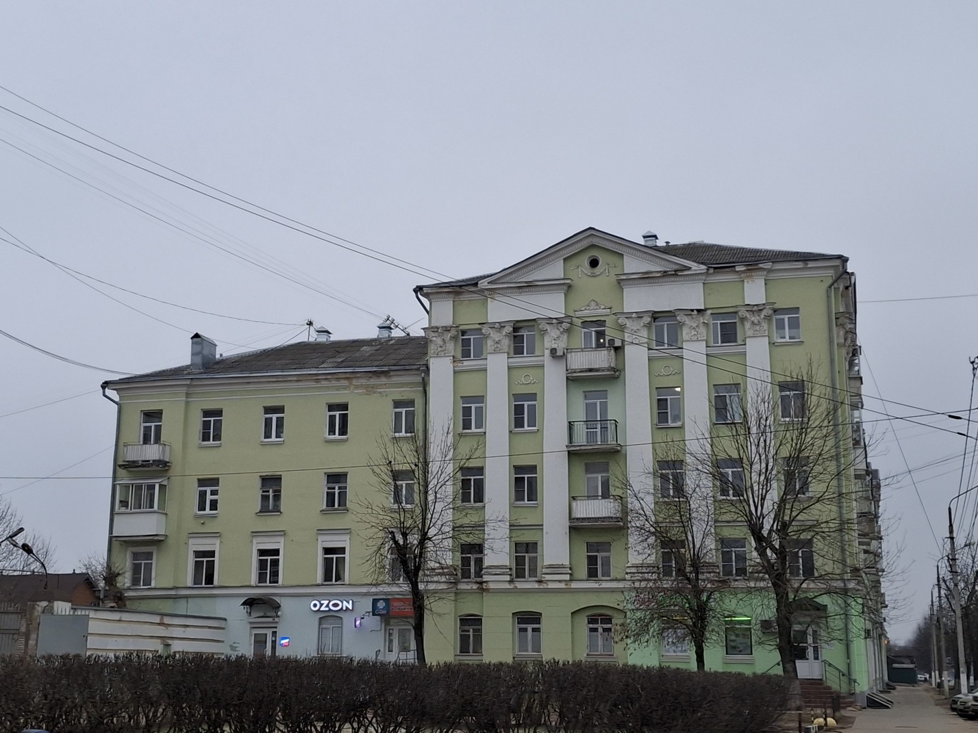 Тверь, Проспект Ленина, 3 / Улица Евгения Пичугина, 44