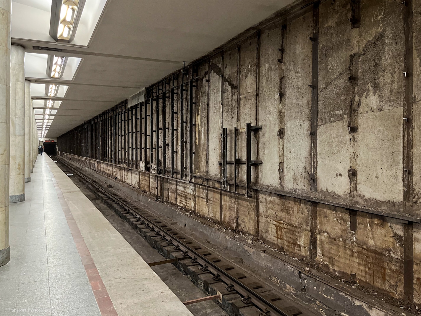 Москва, Серпуховско-Тимирязевская линия Московского Метрополитена, станция метро «Бибирево»