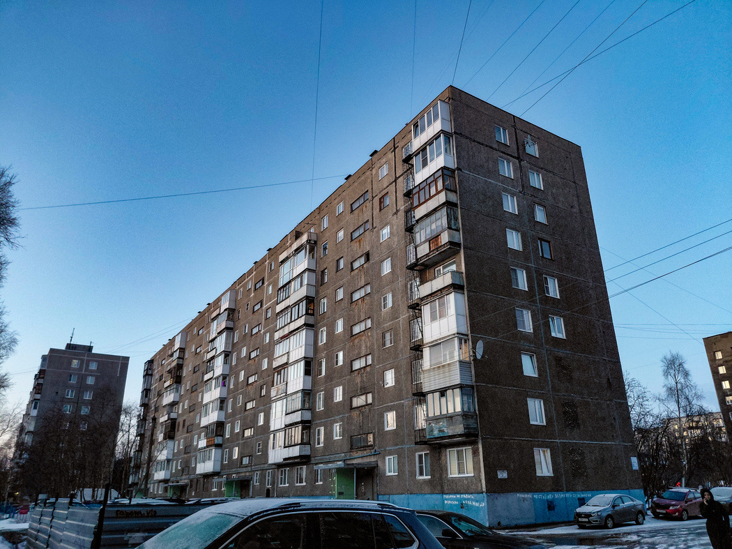 Мурманск, Проспект Героев-Североморцев, 76 корп. 1