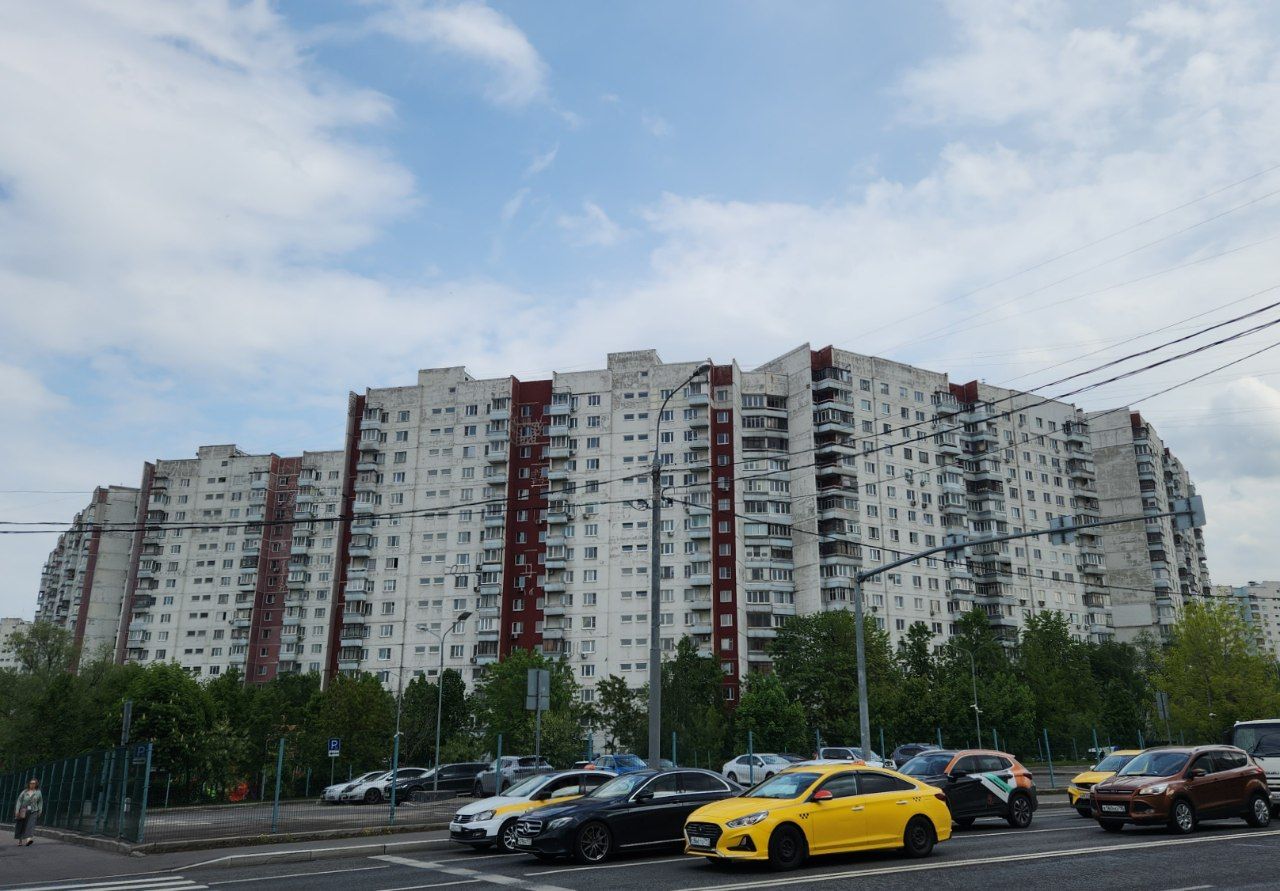 Москва, Воронежская улица, 44 корп. 1; Ясеневая улица, 44 / Воронежская улица, 42