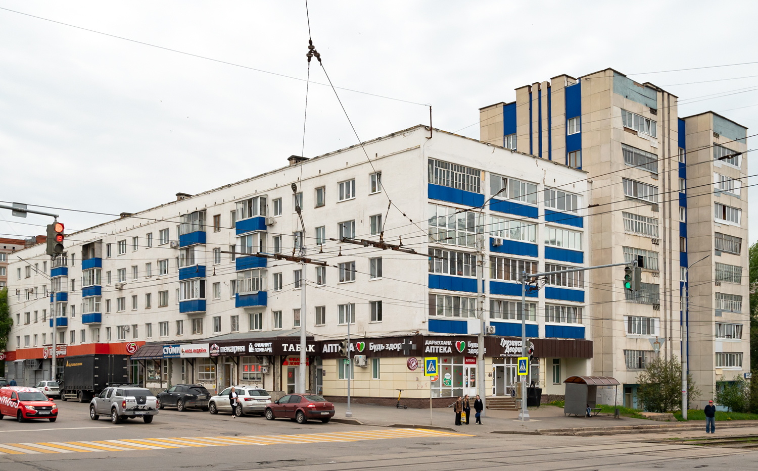 Уфа, Улица Мажита Гафури, 25 / Улица Свердлова, 52; Улица Мажита Гафури, 25/1