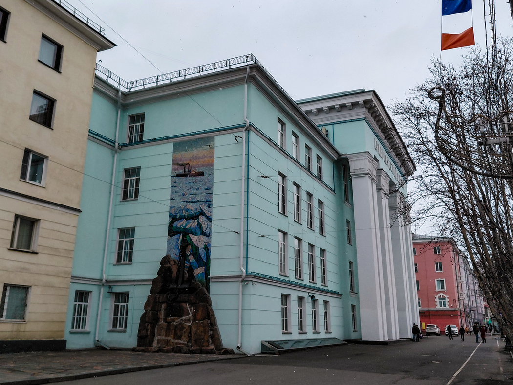 Мурманск, Проспект Ленина, 90