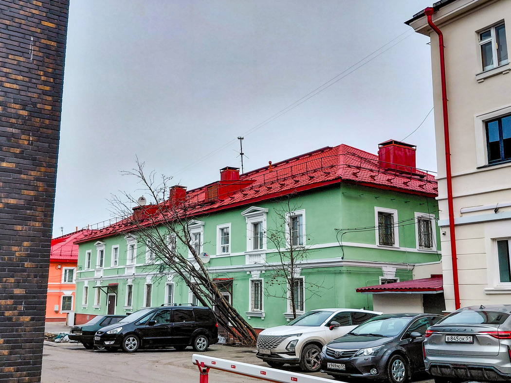 Murmansk, Улица Карла Либкнехта, 9