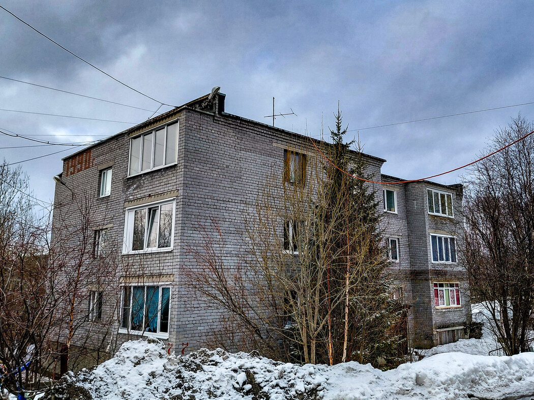Мурмаши, улица Зелёный городок, 7