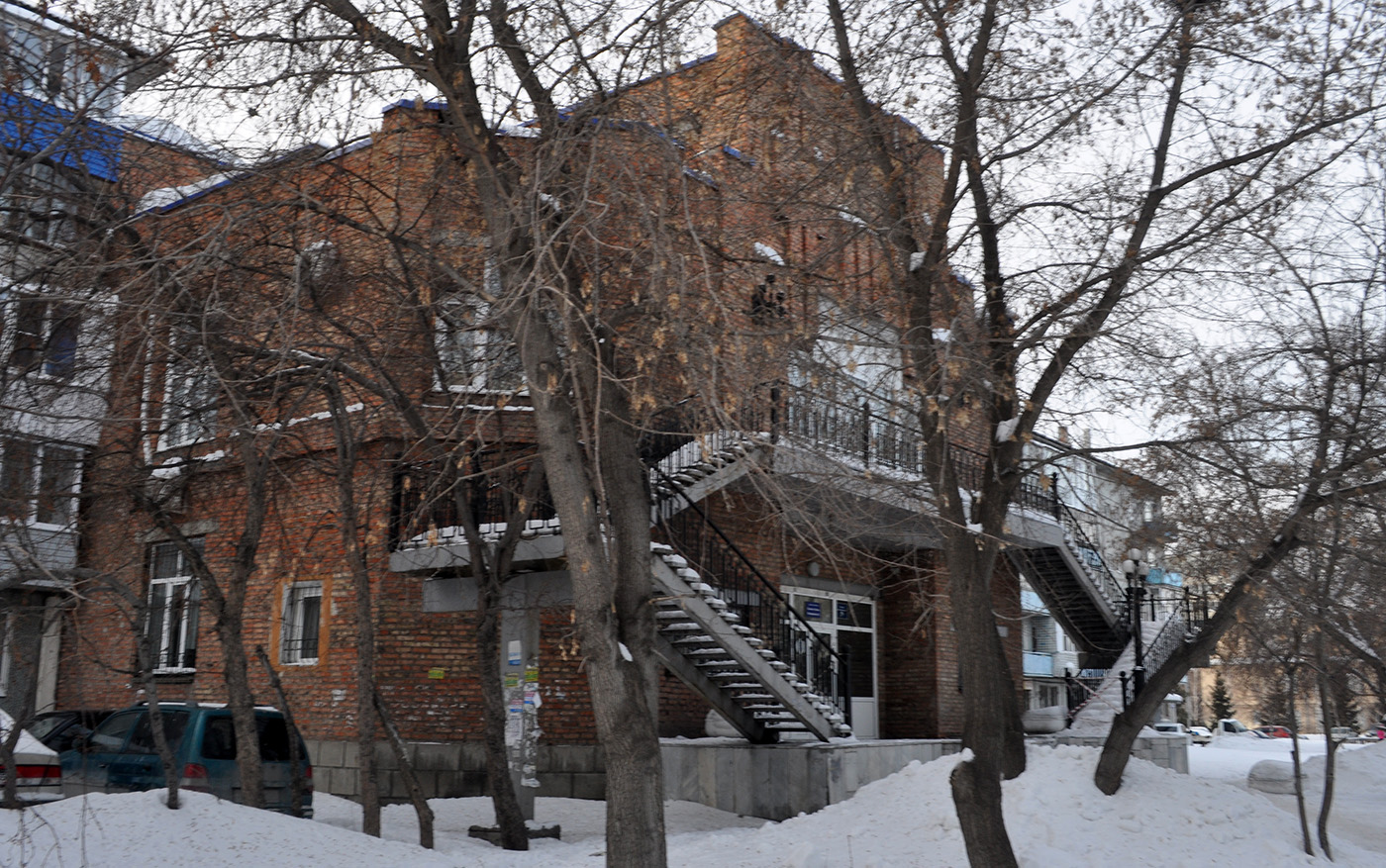 Омск, Улица 25-я линия, 74 корп. 1