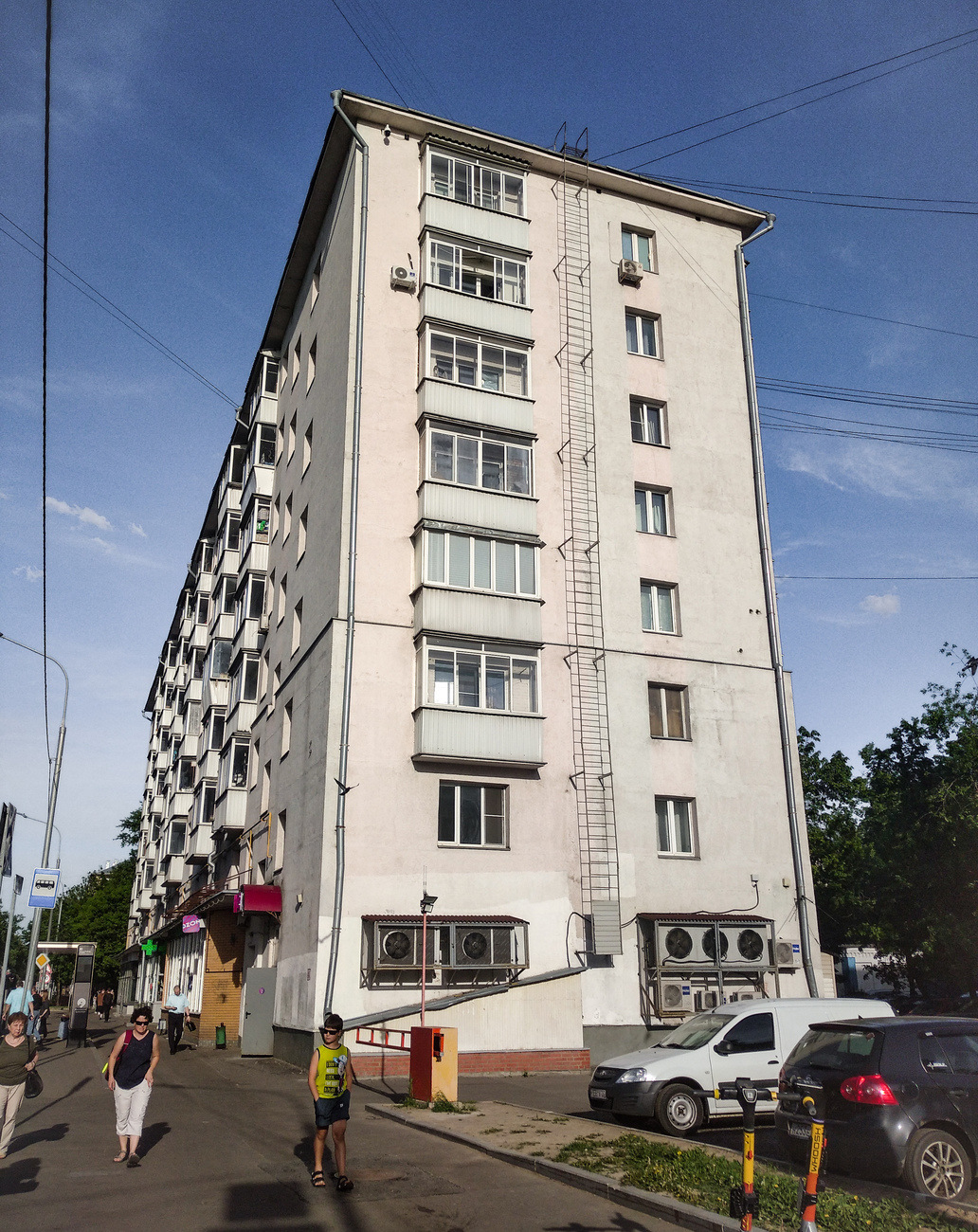Москва, Сиреневый бульвар, 28