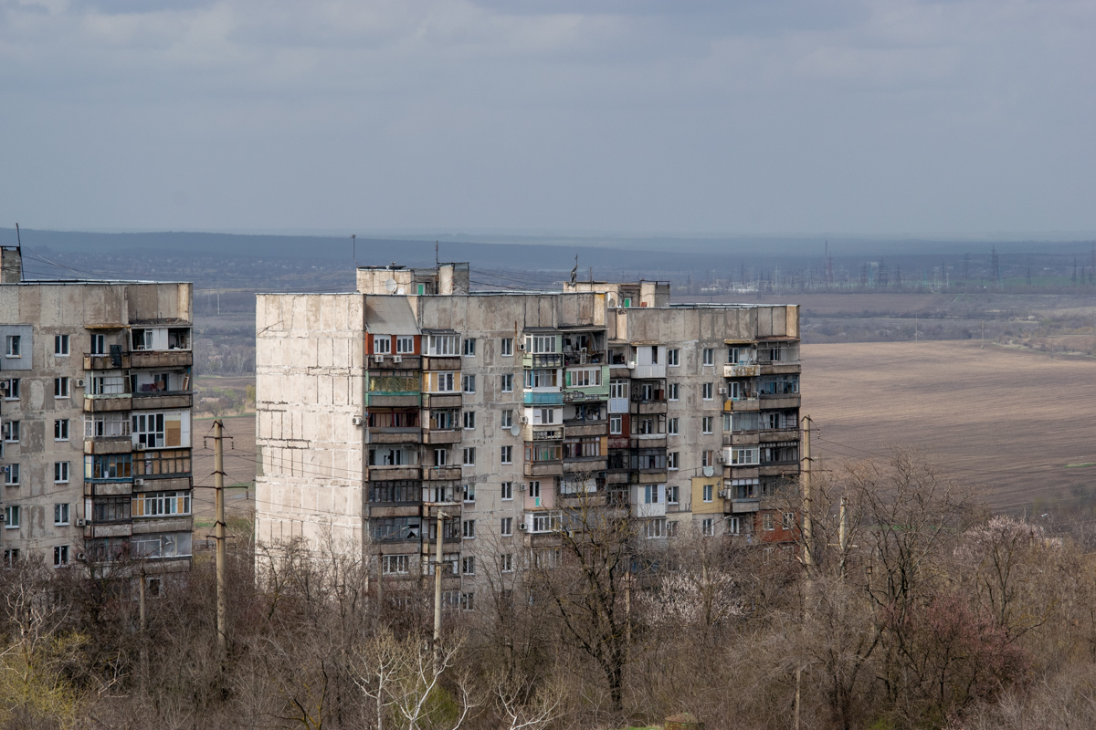 Мариуполь, Улица 9-й Авиадивизии, 38 / Гранитная улица, 106
