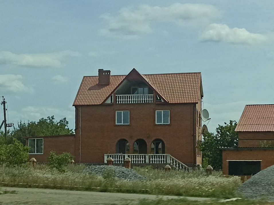 Volnovakha district. others settlements, с. Новотроицкое, Асфальтный переулок, 6