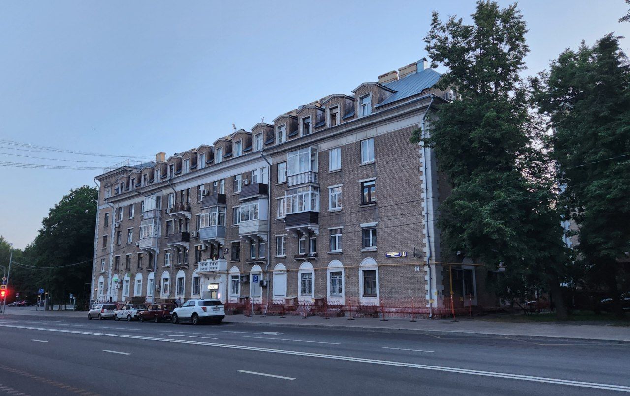 Москва, Новопесчаная улица, 8 корп. 1