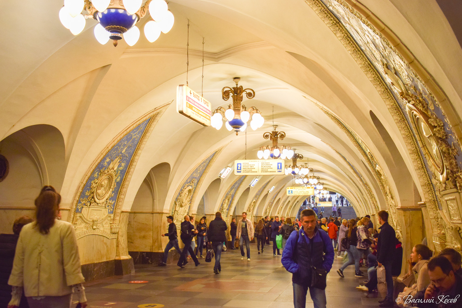 Moscó, Кольцевая линия Московского метрополитена, станция метро «Таганская»