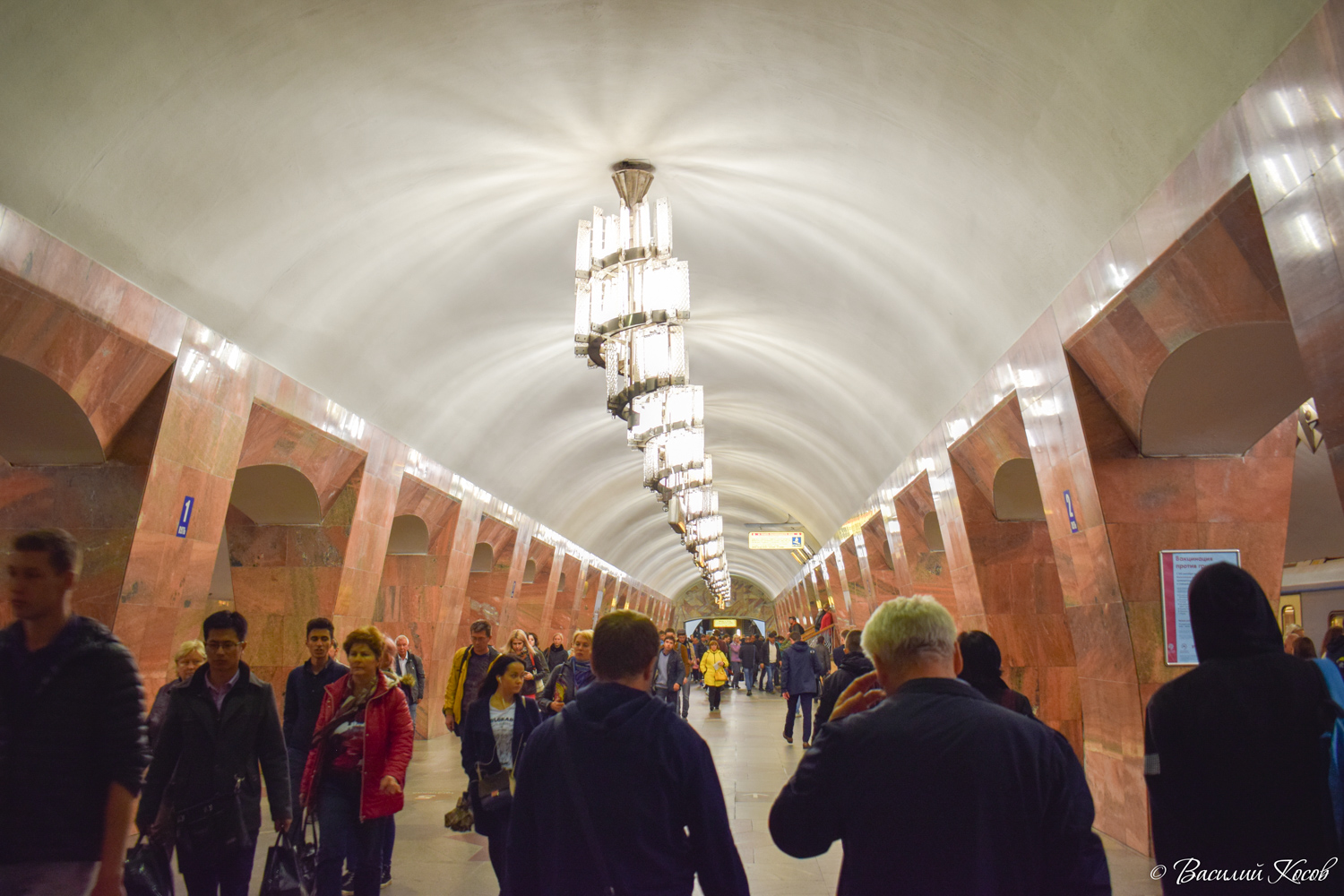 Москва, Калининская линия Московского Метрополитена, станция метро «Марксистская»