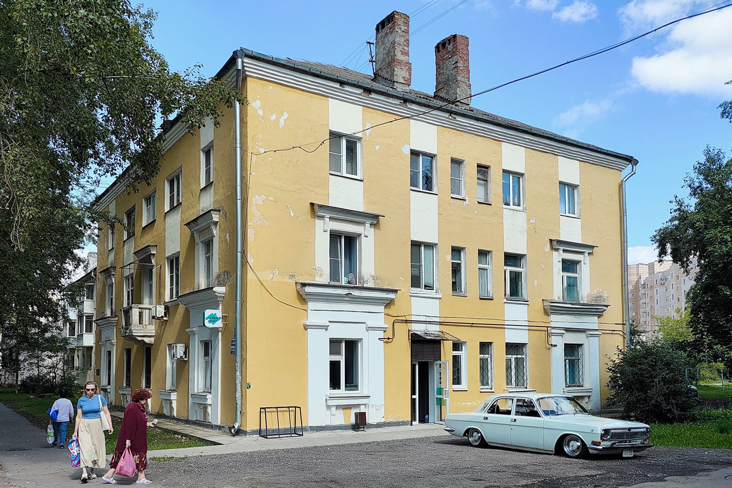 Великий Новгород, Большая Московская улица, 98 / Валдайская улица, 19