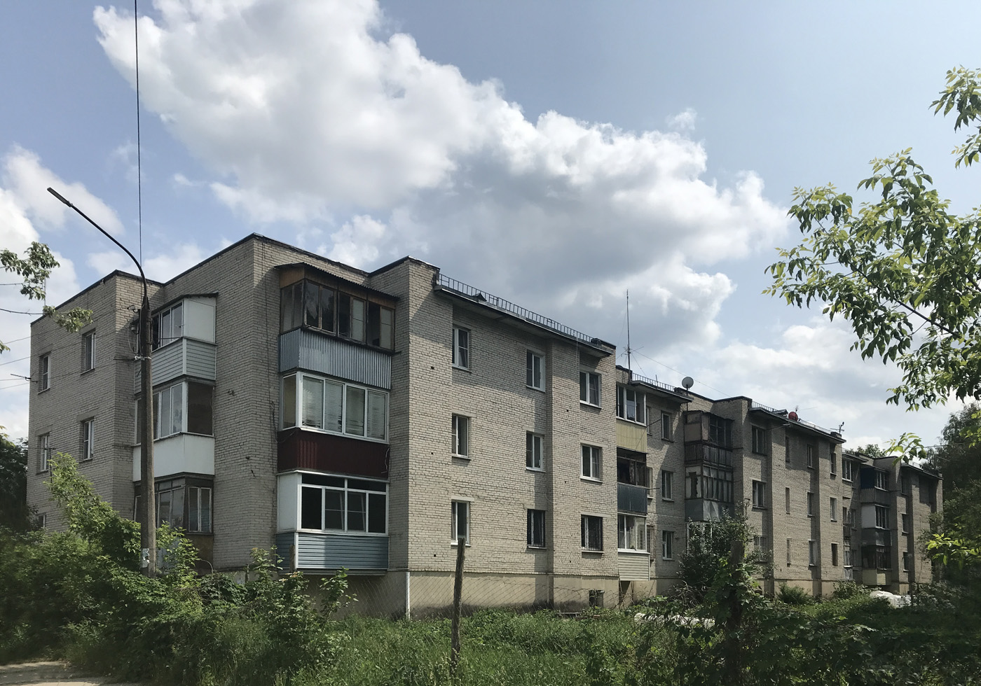 Chekhov city district, other localities, пос. Столбовая, улица Мира, 24