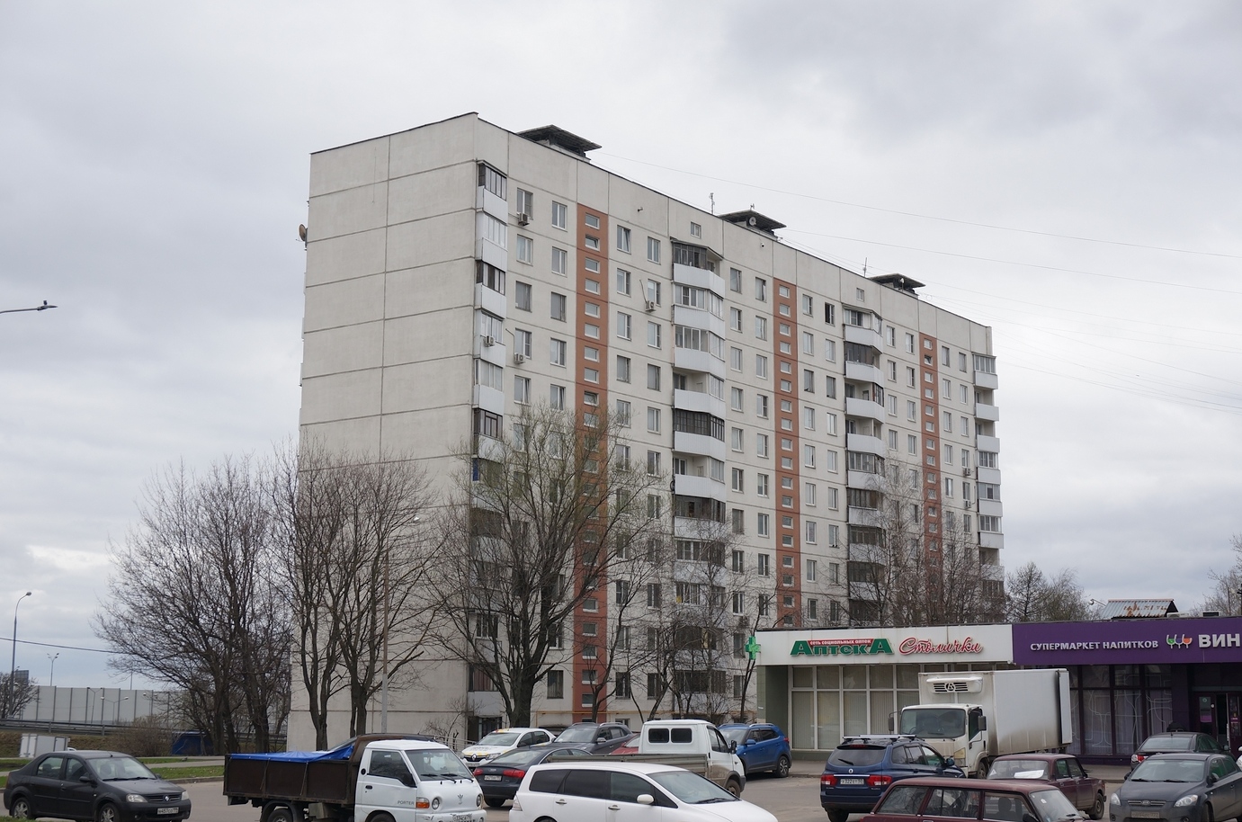 Москва, Улица Генерала Тюленева, 41