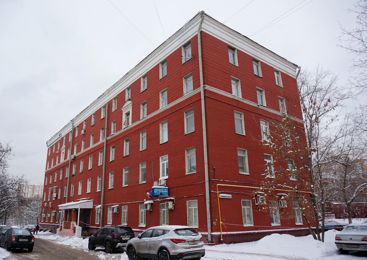 Moskwa, Улица Кржижановского, 24 / Новочерёмушкинская улица, 35 корп. 4