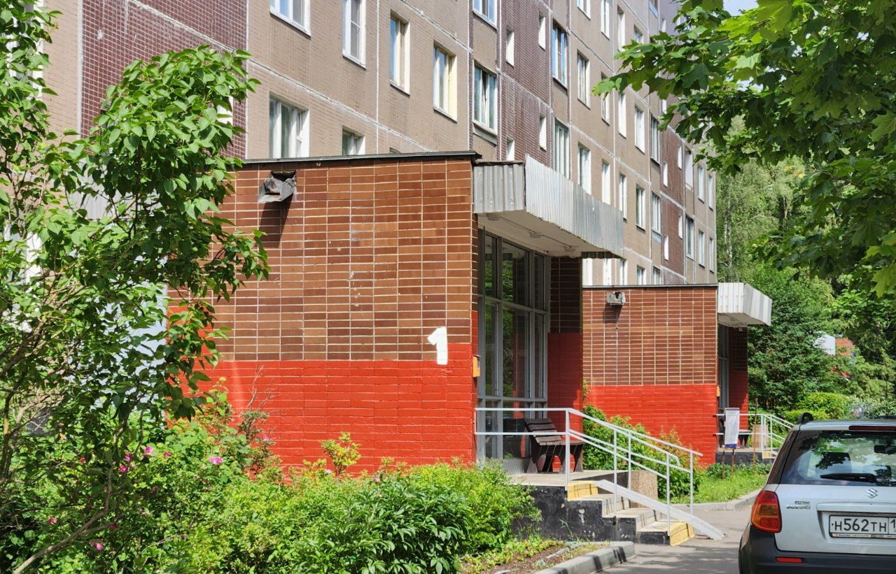 Зеленоград, 11-й микрорайон, корп. 1133 (подъезды 1-3)