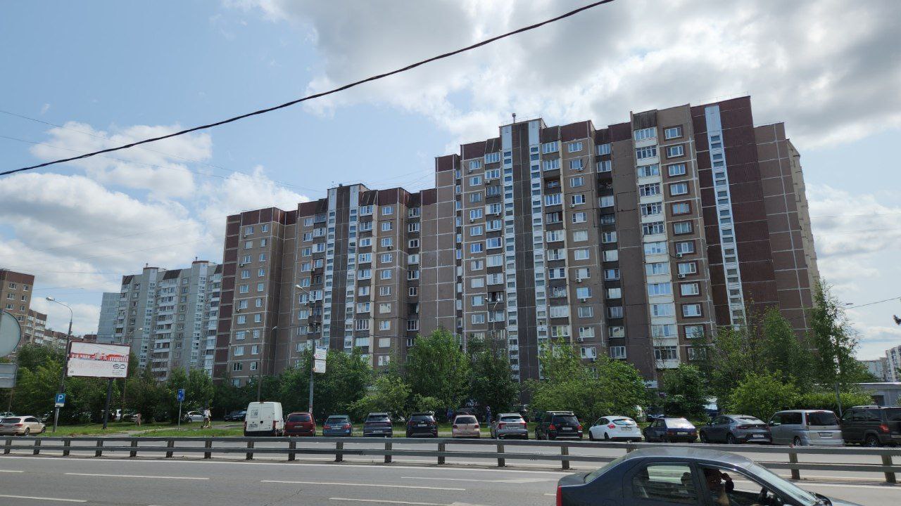 Zelenograd, 18-й микрорайон, корп. 1820; 18-й микрорайон, корп. 1818 (подъезды 1-6)