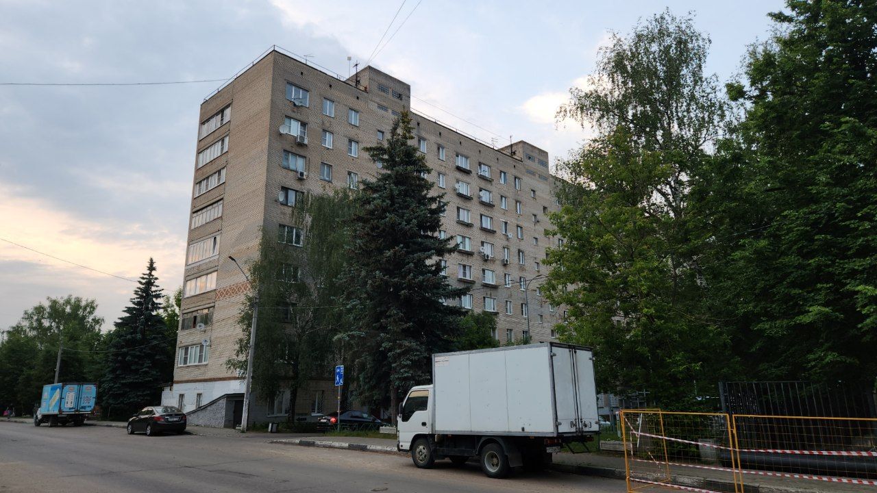 Дедовск, Центральная площадь, 1