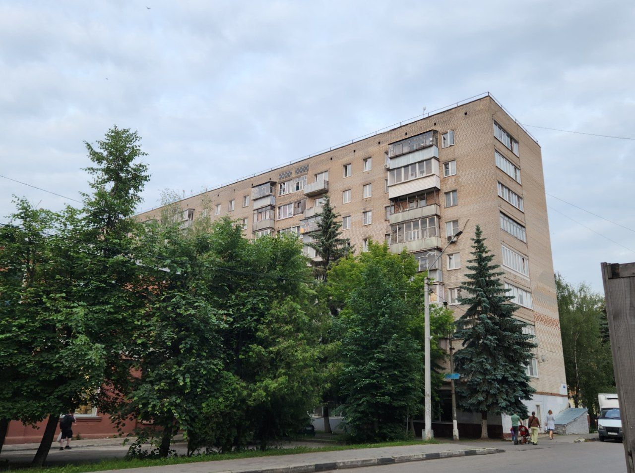 Дедовск, Центральная площадь, 1