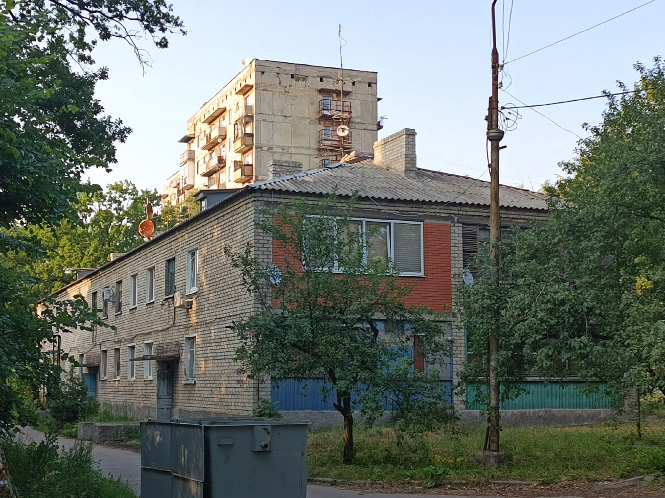 Ясинувата, Квартал Молодёжный, 1А