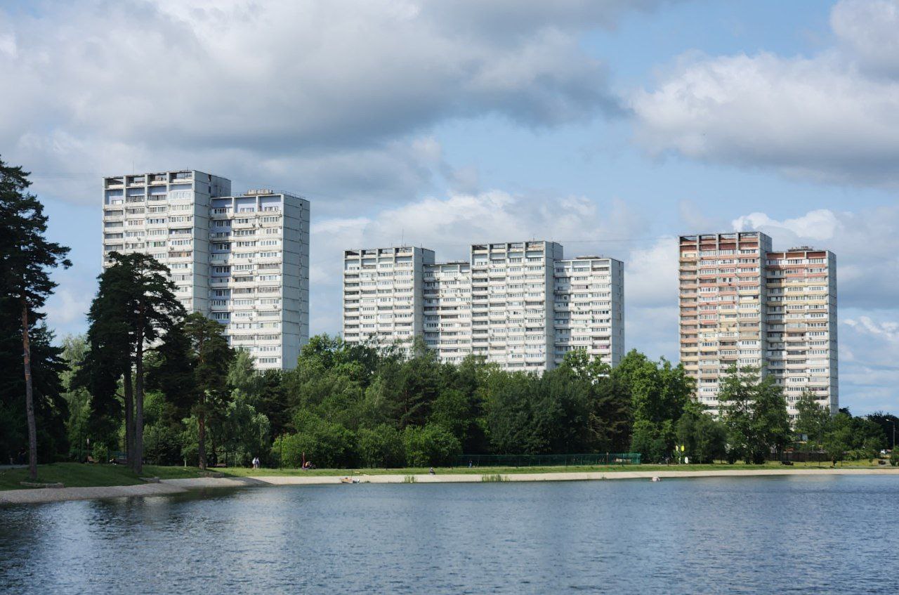 Zelenograd, 10-й микрорайон, корп. 1014; 10-й микрорайон, корп. 1012; 10-й микрорайон, корп. 1013
