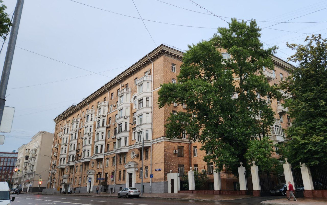 Москва, Новопесчаная улица, 3 корп. 1