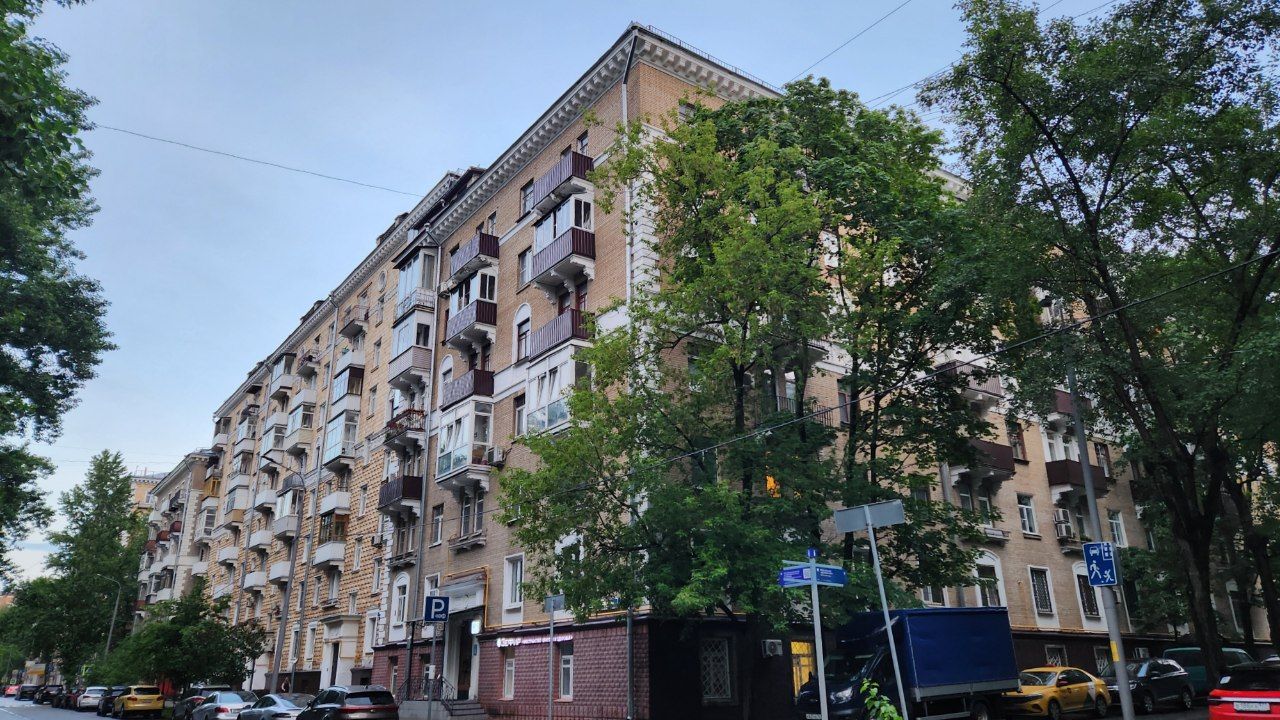 Moskau, 2-я Песчаная улица, 6 корп. 5; 2-я Песчаная улица, 6 корп. 2; 2-я Песчаная улица, 6 корп. 1