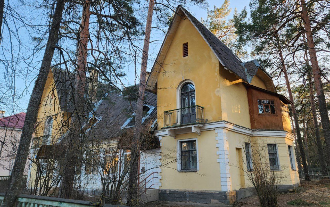 Дубна, Улица Флёрова, 10