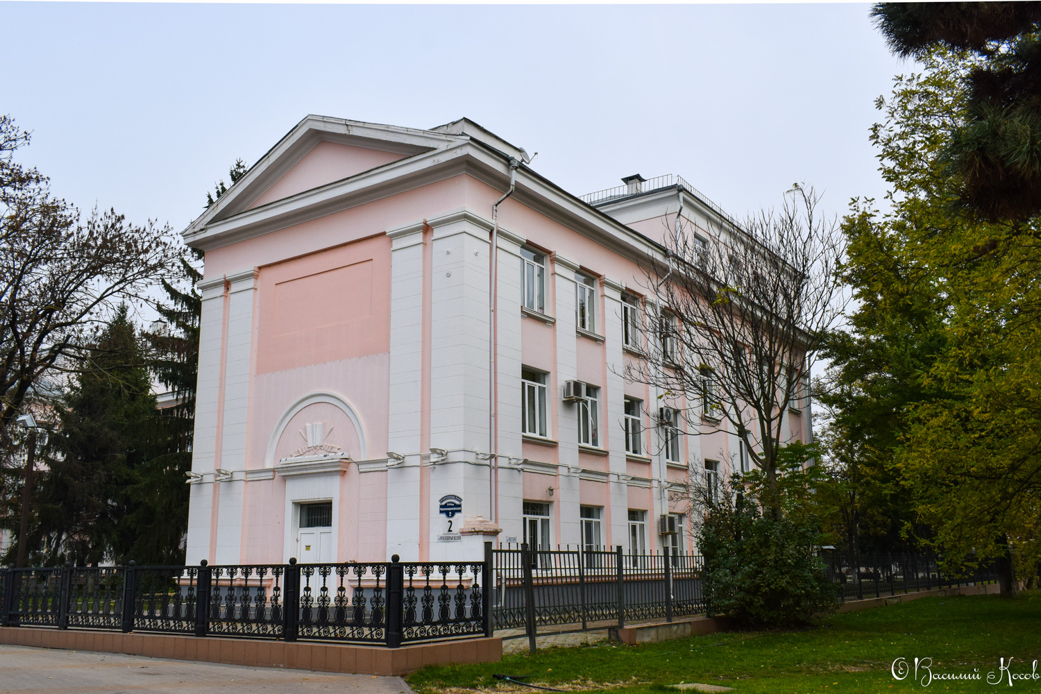 Краснодар, Красноармейская улица, 2