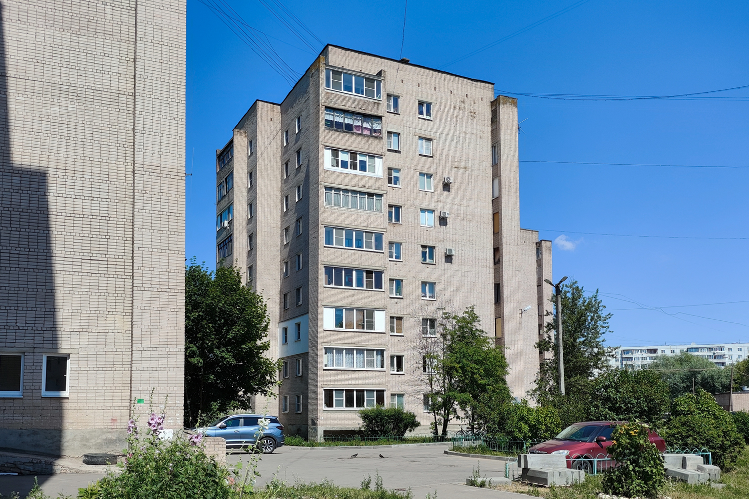 Великий Новгород, Псковская улица, 42 корп. 4
