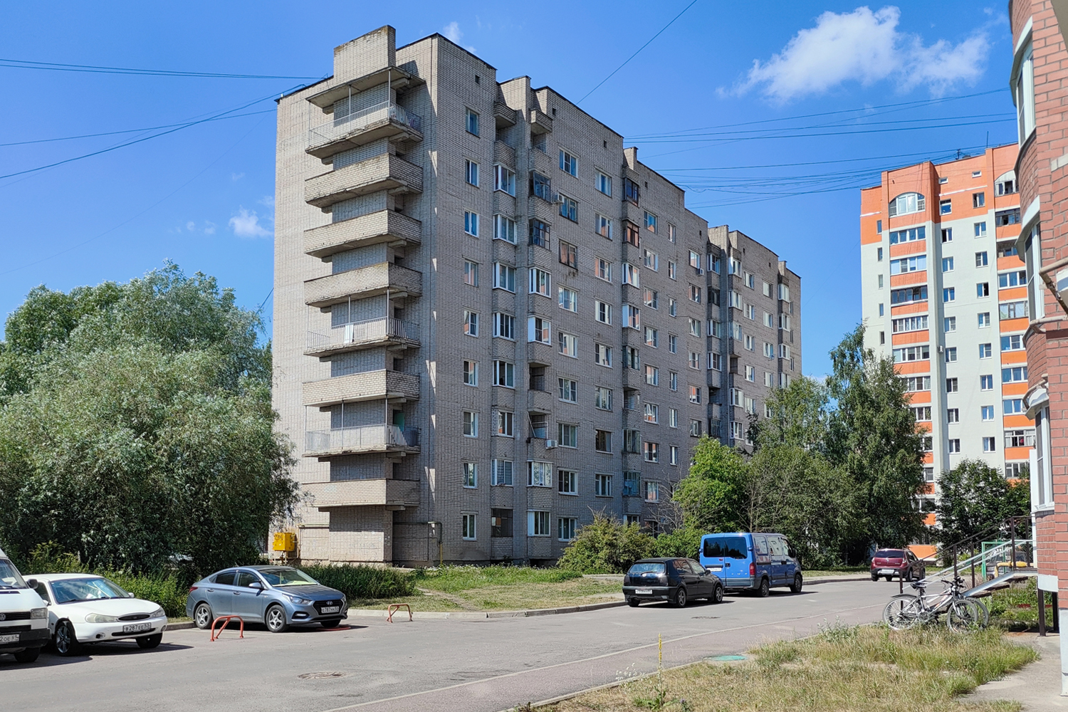 Великий Новгород, Нехинская улица, 34 корп. 1