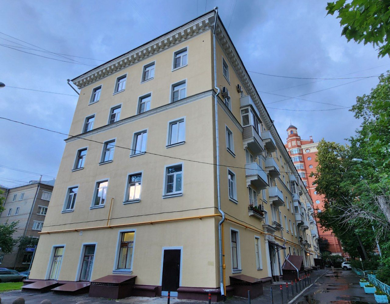 Москва, Улица Маршала Вершинина, 10