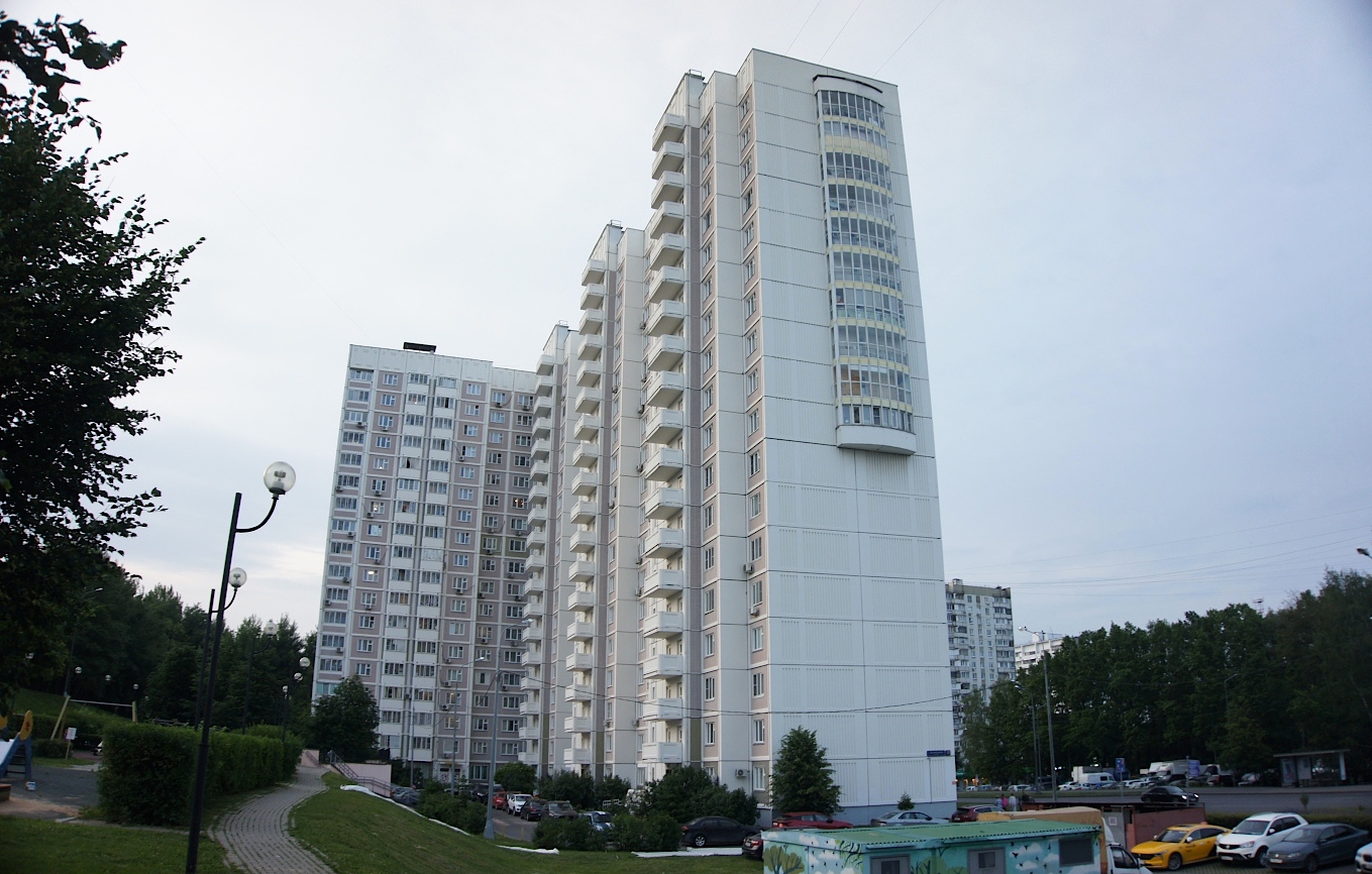 Москва, Улица Красного Маяка, 22 корп. 1 (подъезд 1); Улица Красного Маяка, 22 корп. 1 (подъезды 2-4)