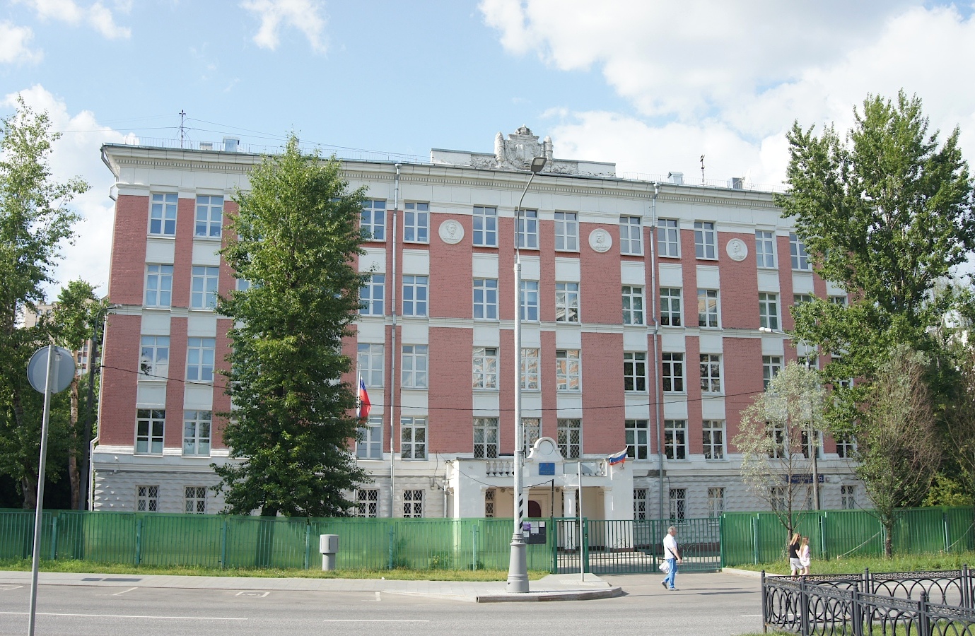 Москва, Чонгарский бульвар, 12