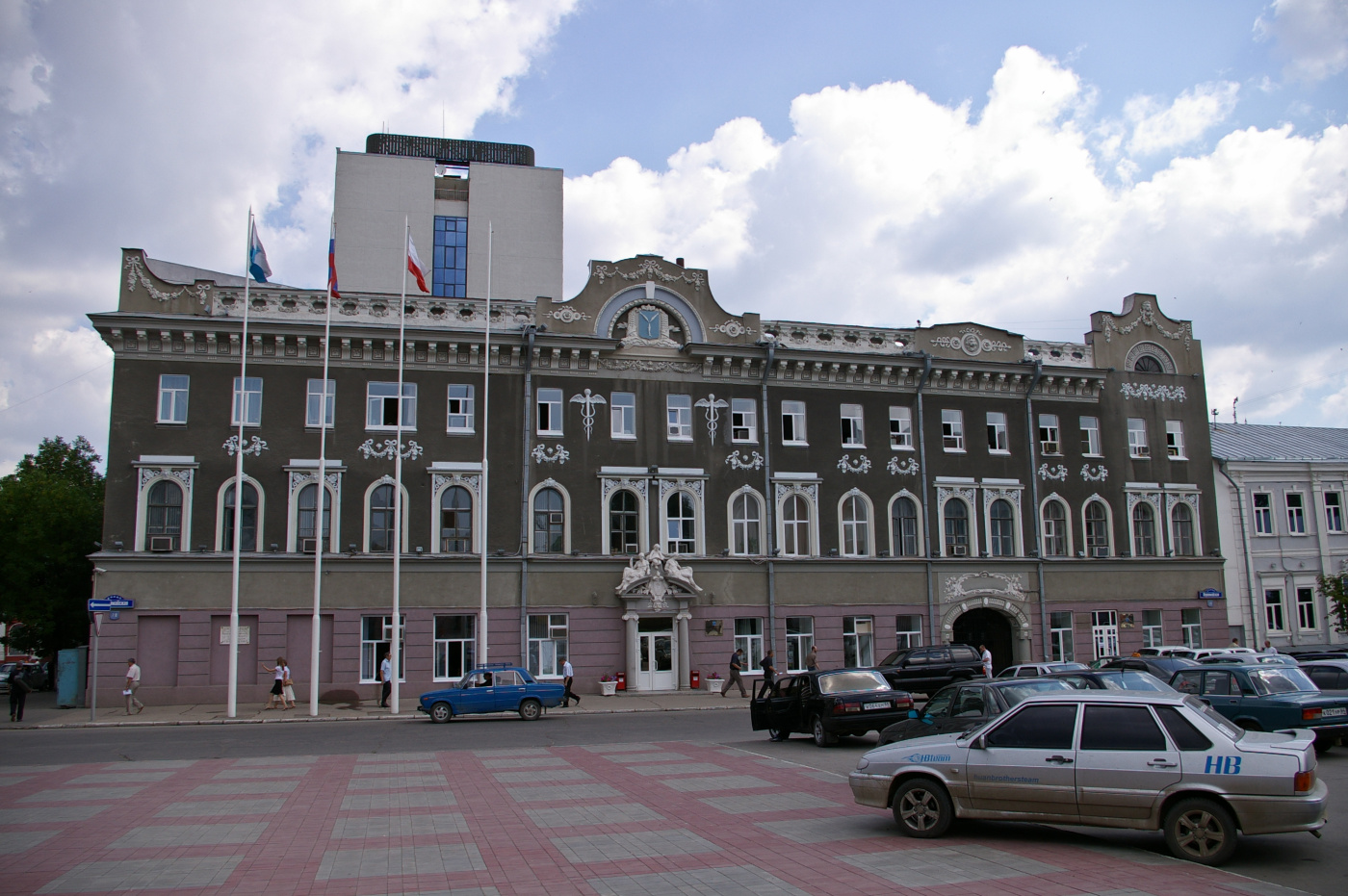 Саратов, Первомайская улица, 78 / Улица Радищева, 26